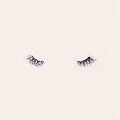 Wing Eyelash - H01